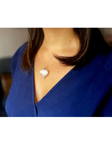 Pendentif cœur en sélénite – Paix zen