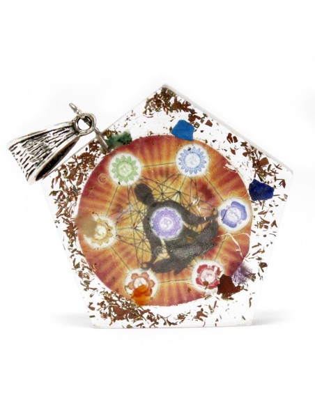 Pendentif orgonite pentagone – Chakras