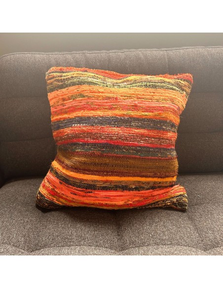 Housse de coussin en textile recyclé – Orange doux