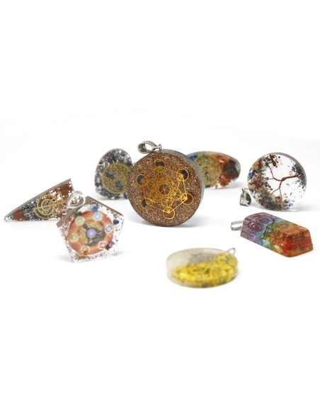 Pendentif en orgonite Arc-en-ciel – Équilibre énergétique