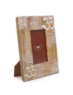 Cadre mandala en bois de manguier – Pureté blanche