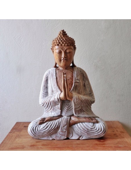 Statue de Bouddha encalée – Accueil bienveillant