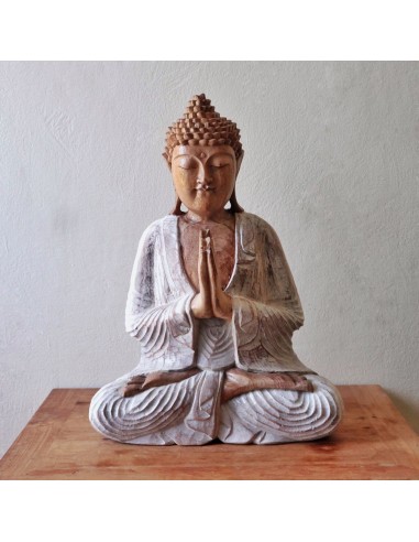 Statue de Bouddha encalée – Accueil bienveillant