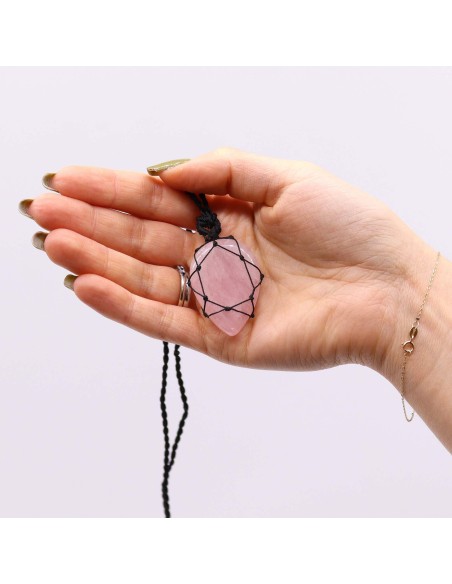 Pendentif goutte en quartz rose – Amour fluide