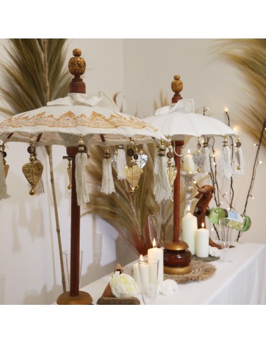 Ombrelle balinaise décorative dorée – Élégance zen