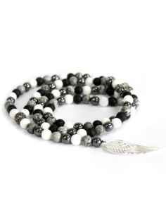 Collier aile d’ange en agate grise – Protection douce