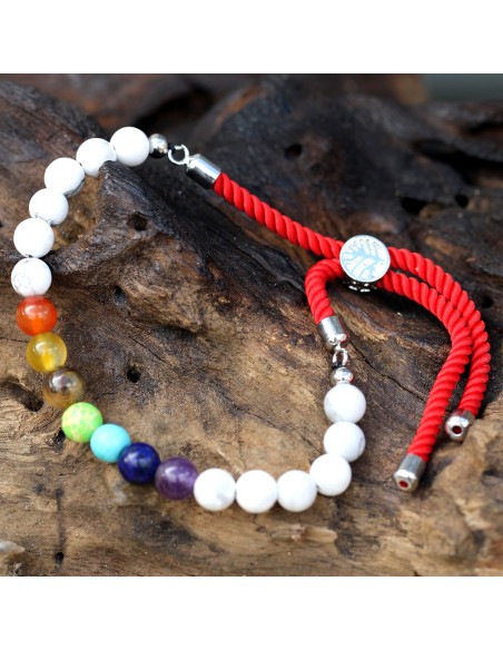 Bracelet fil rouge – Howlite blanche & chakras