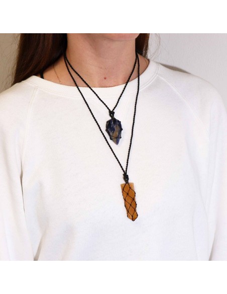 Pendentif pointe en quartz doré – Clarté & énergie