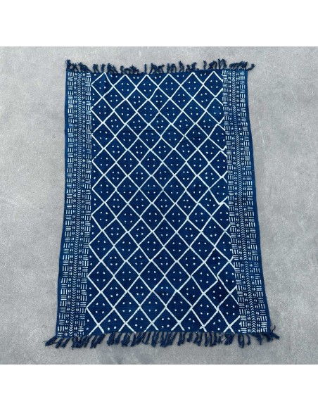 Plaid indigo artisanal – Profondeur nocturne zen
