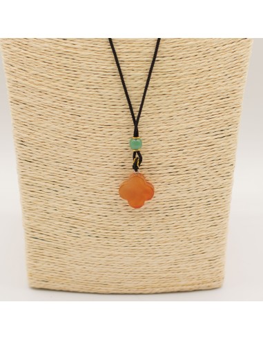 Collier jade rouge – Trèfle porte-chance