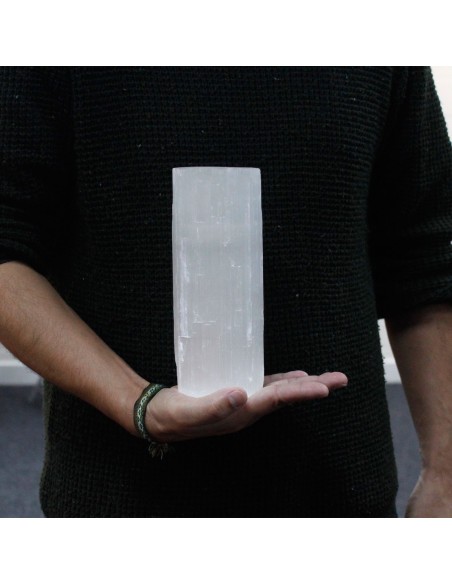 Bougeoir cylindrique en sélénite – Lumière zen