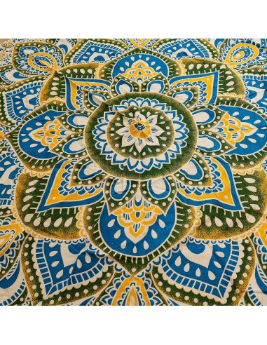 Mandala textile géant – Vibrations solaires