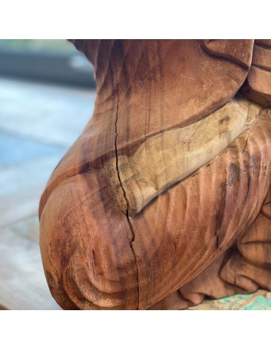 Statue de Bouddha sculptée main – Geste d’offrande