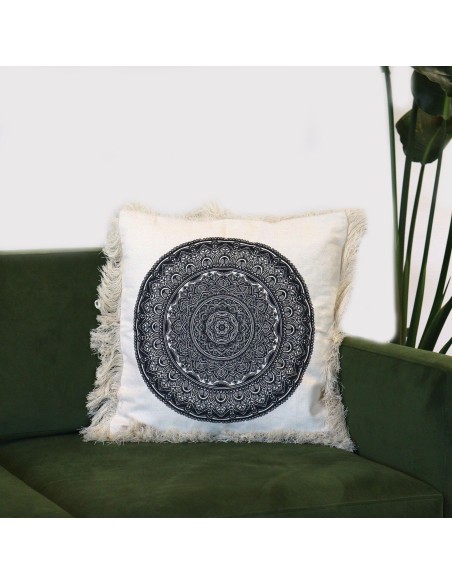 Coussin mandala traditionnel – Noir zen fibre