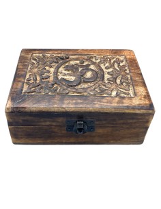 Boîte à souvenirs en bois – Symbole Om sculpté
