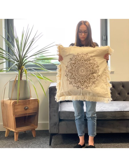 Coussin Lotus Mandala – Énergie dorée