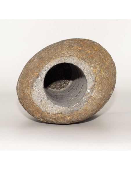 Lampe en pierre de rivière naturelle – Sculpture verticale